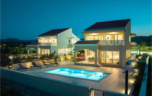 Janjina House | Lovely Home In Sreser
