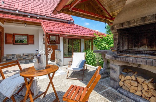 Ravna Gora House | Lovely home in Stari Laz with WiFi