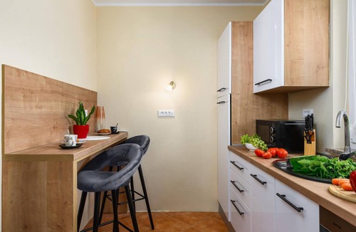 Heraki House | Lovely home in Sv.Lovrec with kitchen