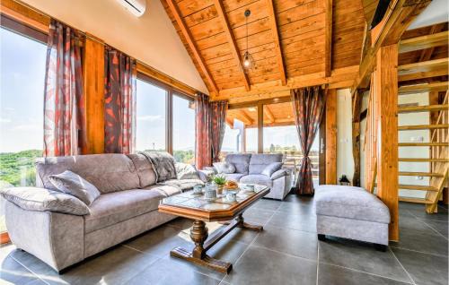 Vinica House | Lovely Home In Vinica Breg With Sauna