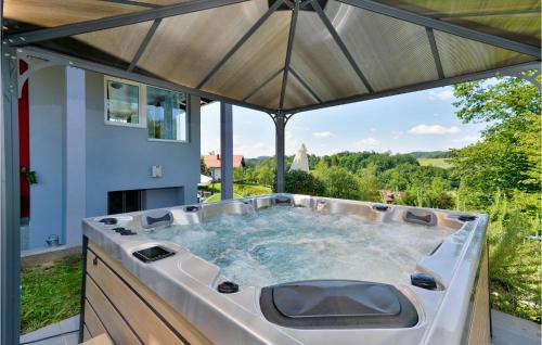 Karlovac House | Lovely Home In Zadoborje