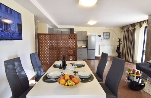 Savudrija Apartment | Lovely new apartment with terrace Aeneas 1