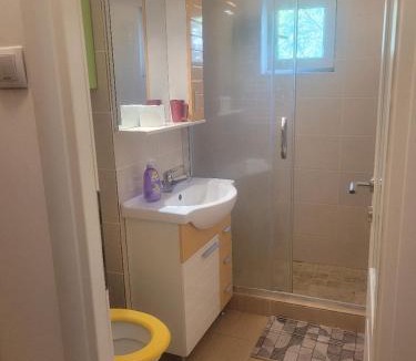 Sector 5 Apartment | Lovely Studio.Furnitured, 15min to City Center