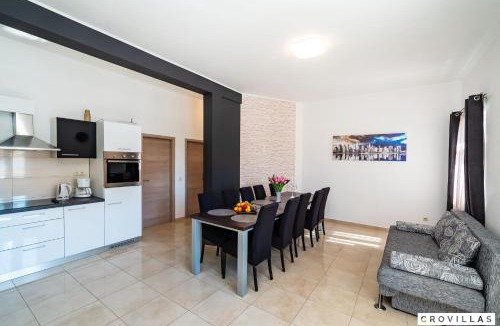 Velim Villa | Luce