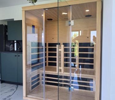 Jastrebarsko House | Luni Stay - Jacuzzi, Sauna & Nature Escape