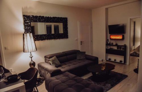 Dakovo Apartment | Lux Grey