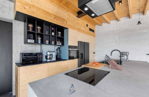 Golubici Villa | Luxurious 4-BR villa for up to 8 with pool and spa