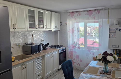 Corabia Apartment | Luxurious Apartment With 3 Rooms and 2 Bathrooms Claudia