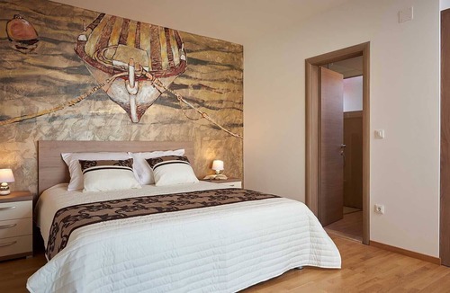 Arbanija Apartment | Luxurious four star residence Voyage with pool, sauna and gym - EOS-CROATIA