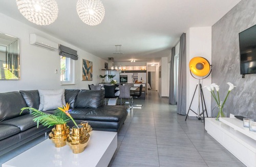 Biograd na Moru House | Luxurious home in Biograd