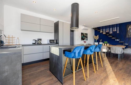 Krusvar House | Luxurious home in Dicmo