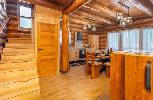 Sarsoni House | Luxurious home in Fuzine with sauna