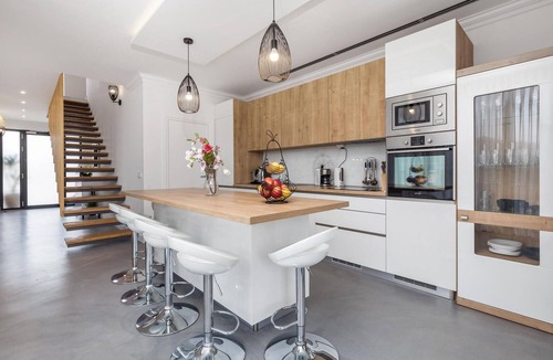 Jakisnica House | Luxurious home in Lun