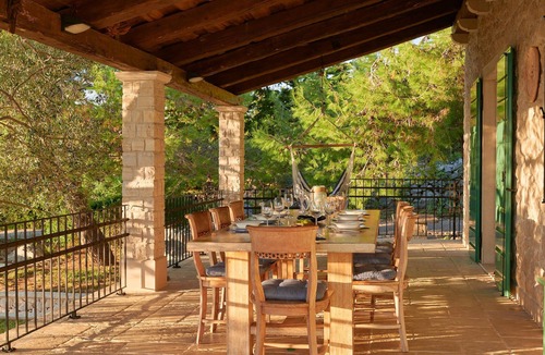 Lun House | Luxurious home in Lun