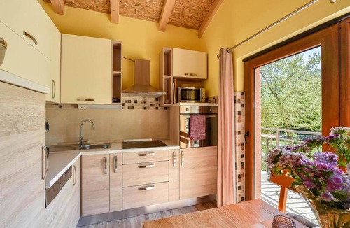Vrlika House | Luxurious home in Maovice with sauna