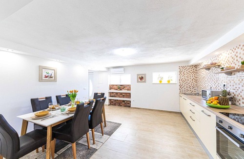 Labin House | Luxurious home in Prgomet