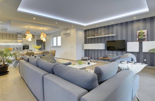 Sikici House | Luxurious home in Pula with private swimming pool, can be inside or outside