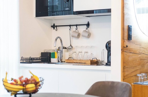 Maribor Apartment | Luxurious Studio w/a Bathtub at Kavenija Apartment