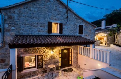Dol Villa | Luxurious Villa with Stunning Views in Hvar
