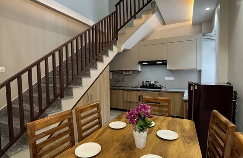 Bhimtal Villa | Luxury 3-bedroom villa with private balcony, washroom in Bhimtal