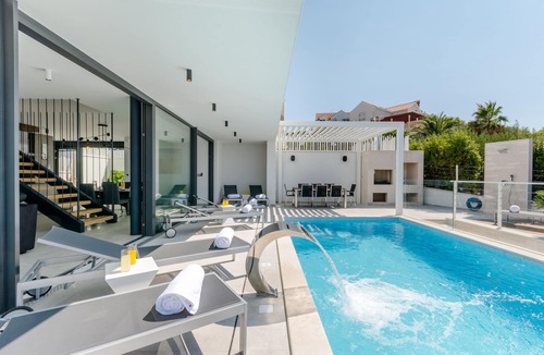 Sutivan Villa | Luxury 5* Villa VITAE with heated infinity pool - 8 sleeps