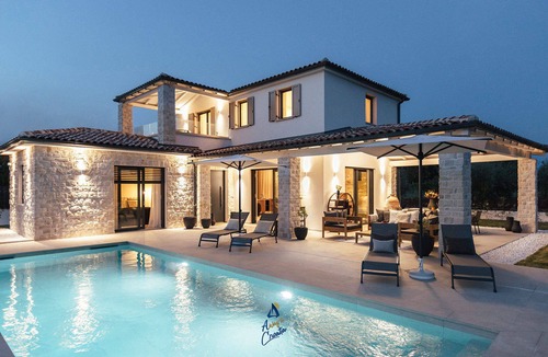 Rosini Villa | Luxury and Elegant Designer Villa with Heated Pool