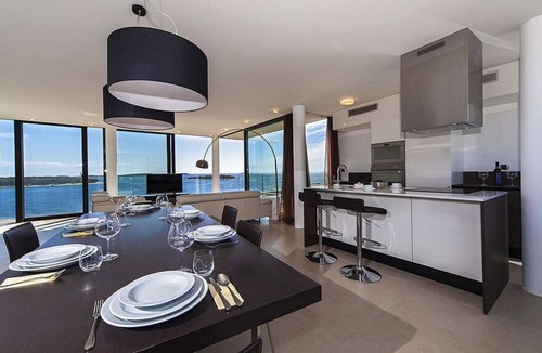 Primosten Apartment | Luxury Apartment Biseri Jadrana 2 (4+0) with shared pool by the beach in Primosten