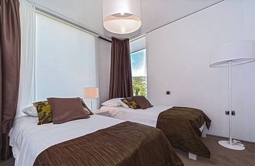Primosten Apartment | Luxury Apartment Biseri Jadrana 4 (4+0) with shared pool by the beach in Primosten