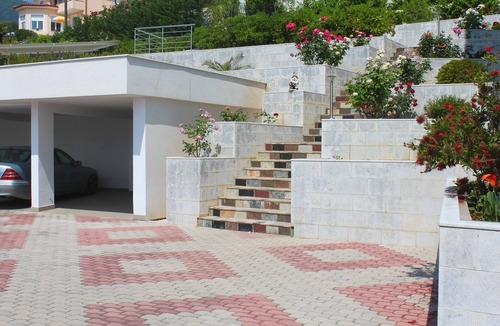 Icici Apartment | Luxury apartment in Opatija for 8 people with pool and silk bedding