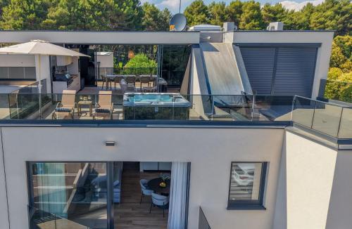 Frata Apartment | Luxury Apartment Olearis