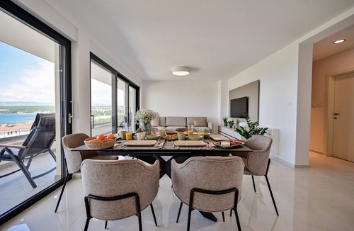 Zidarici Apartment | Luxury Apartment Stone Flower with private pool