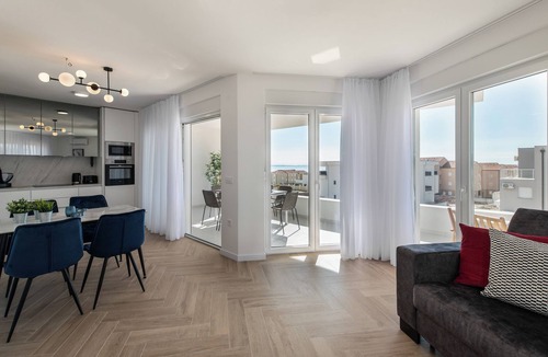 Zrce Apartment | Luxury apartments for 16 with pool