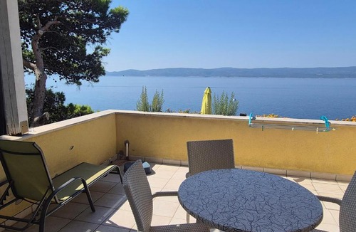 Marusici Apartment | Luxury Apartments Villa Ruzmarina with New heated Infinity Pool and Lounge Area