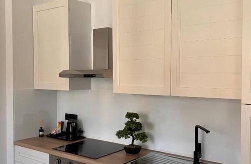 Sinj Apartment | Luxury apartments White house