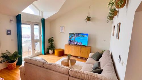Brodarica Apartment | Luxury Beach Villa, Sibenik