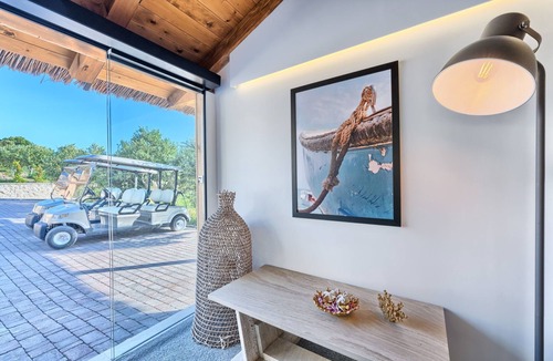 Jezera House | Luxury Glamp New Horizons V