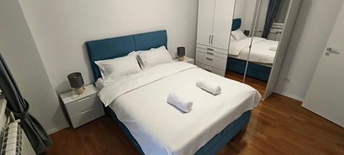 Bucharest City-Centre Apartment | Luxury Intercontinental 4 bedrooms Old City Brand New Apartment