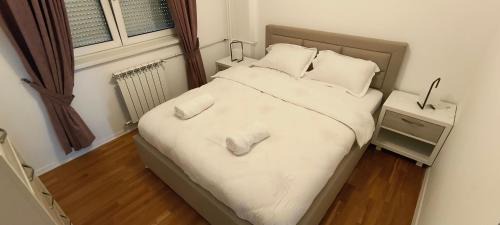 Bucharest City-Centre Apartment | Luxury Intercontinental 4 bedrooms Old City Brand New Apartment