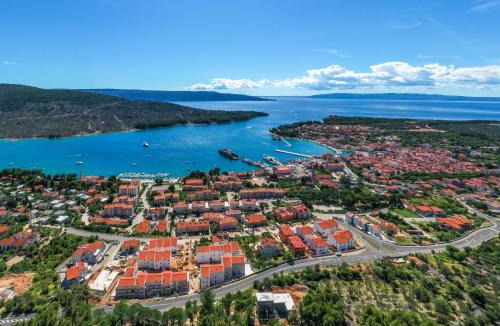 Cres Apartment | Luxury Landing