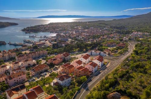 Cres Apartment | Luxury Landing