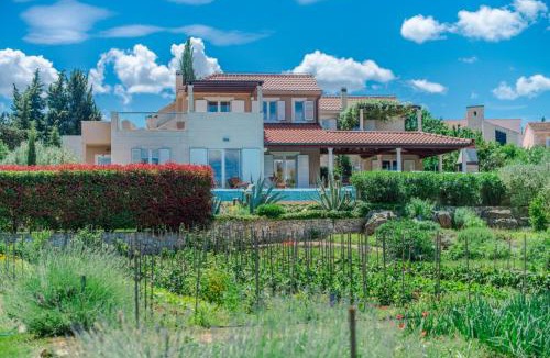 Mirce Villa | Luxury Seafront Villa Mediterranean on Brač with pool