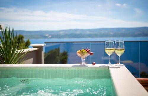 Stanici Villa | Luxury Seafront Villa with Heated Pool, Jacuzzi, Sea View, 150 m from Beach