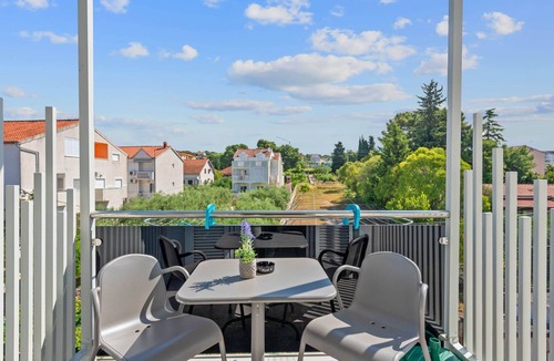 Sveti Filip i Jakov Apartment | Luxury Seaside Abode for a Couple