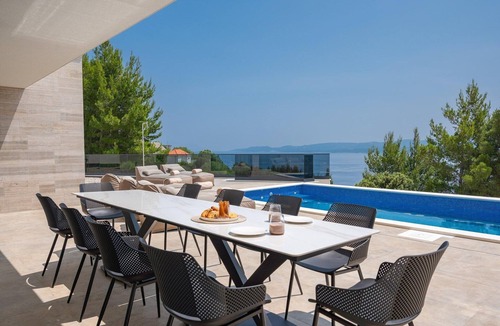 Stanici Villa | Luxury Seaview Villa with Jacuzzi