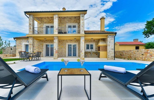 Vinjerac Villa | Luxury Stone Villa BANOVI in Vinjerac