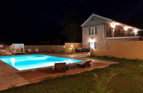 Sveti Filip i Jakov House | Luxury villa with a swimming pool Gornje Raštane, Biograd (K-17837)