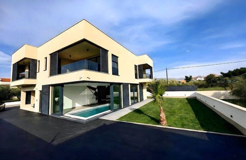 Dracevac Villa | Luxury Villa Admiria Split - Heated Indoor Pool & Stunning Terrace