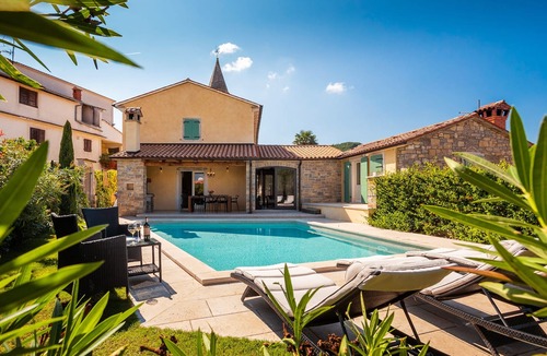 Kaldir Villa | Luxury villa and the winery Benvenuti are the key "condiments" for your holidays