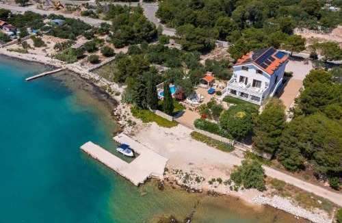 Betina Villa | Luxury Villa Bella Vista with Swimming Pool