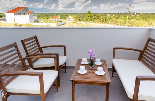Poljica Villa | Luxury villa for 12 people, pool, sauna, whirlpool, tennis, golf, soccer field